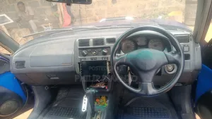 Toyota RAV4 Automatic 2000 Blue