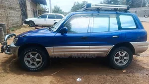 Toyota RAV4 Automatic 2000 Blue