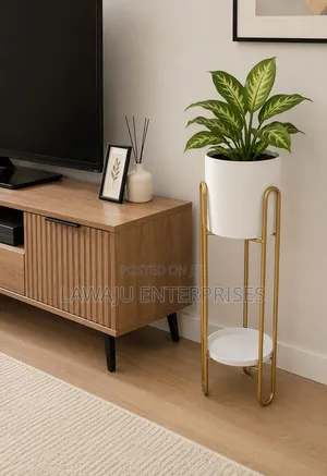 Tripod Planter
