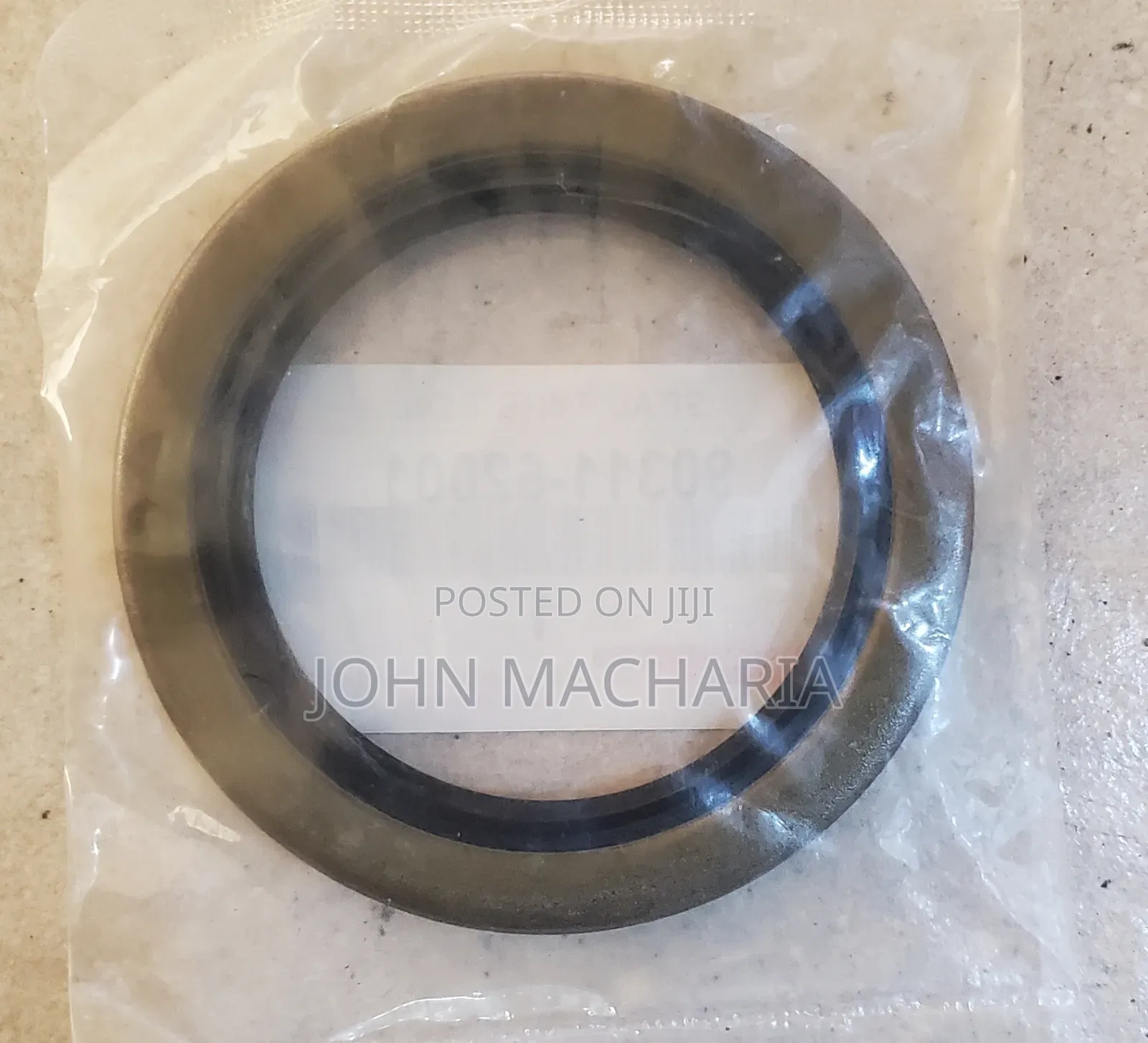 Hub Seal for Toyota Land Cruiser 79