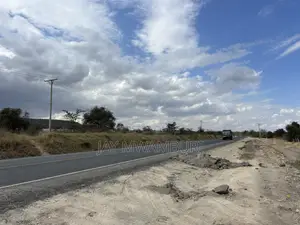 20 Acre on Tarmac Lukenya