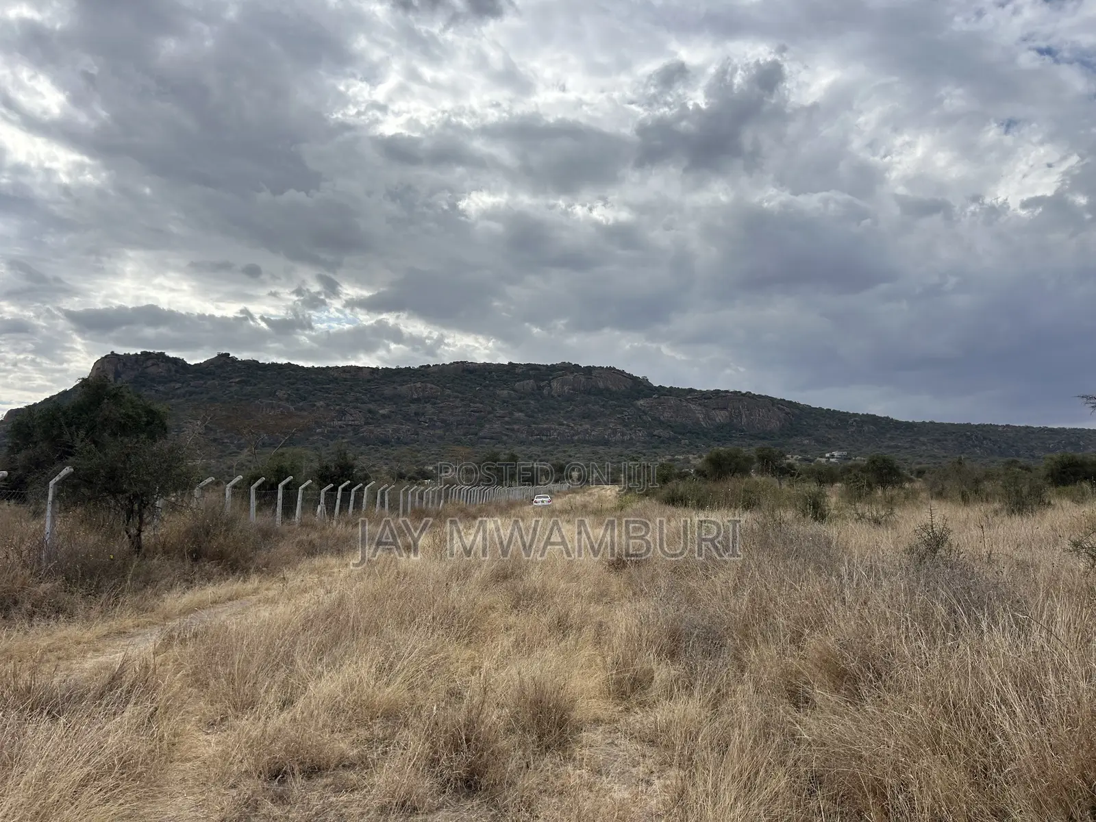 20 Acre on Tarmac Lukenya