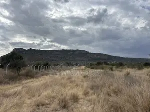 20 Acre on Tarmac Lukenya