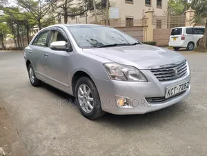 Toyota Premio 2013 Silver