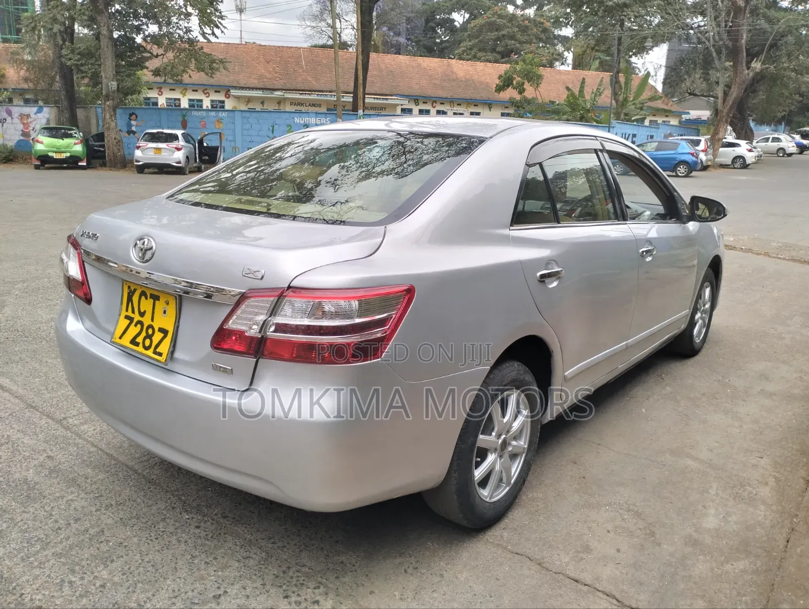 Toyota Premio 2013 Silver