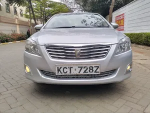 Toyota Premio 2013 Silver