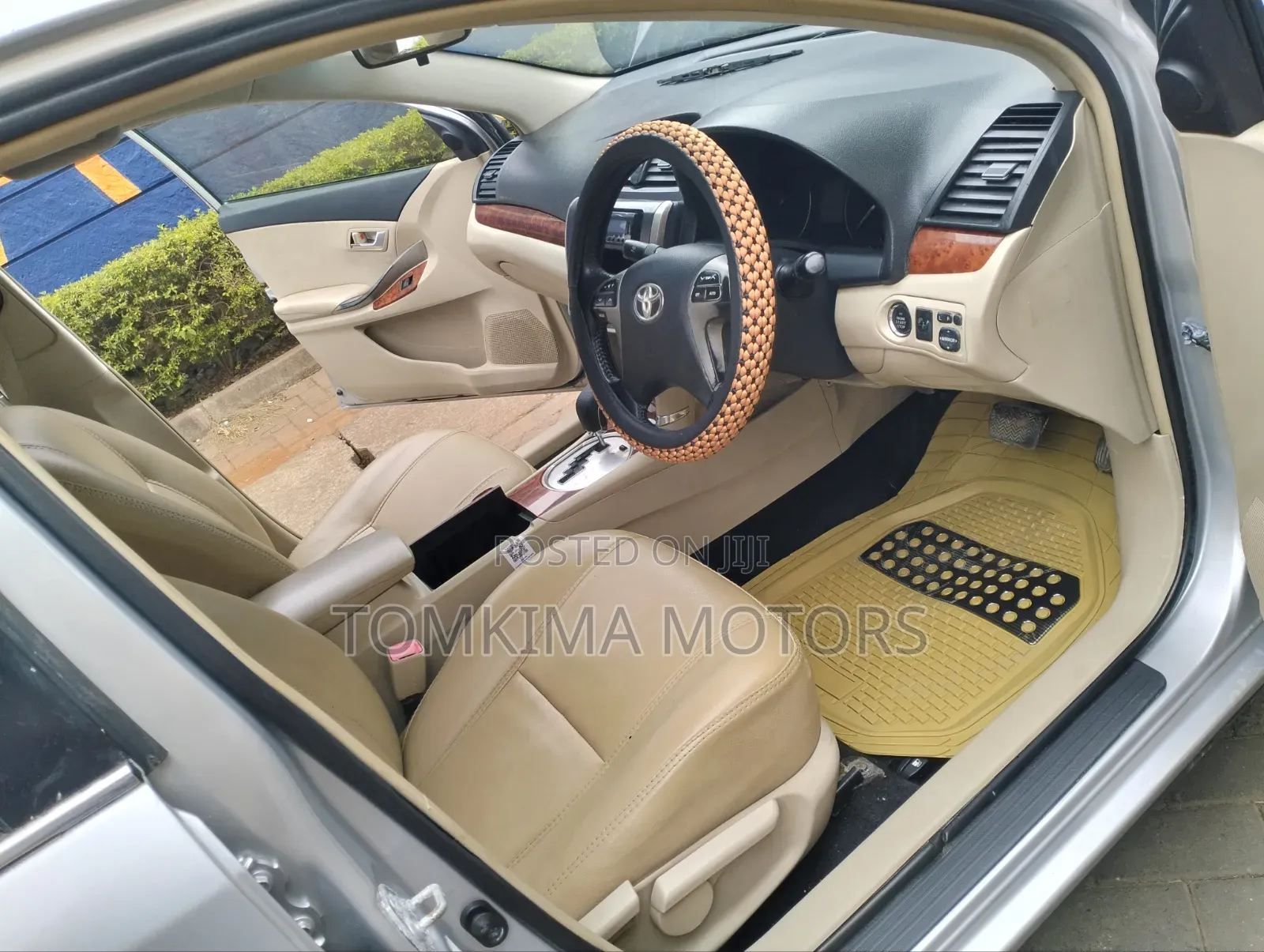 Toyota Premio 2013 Silver