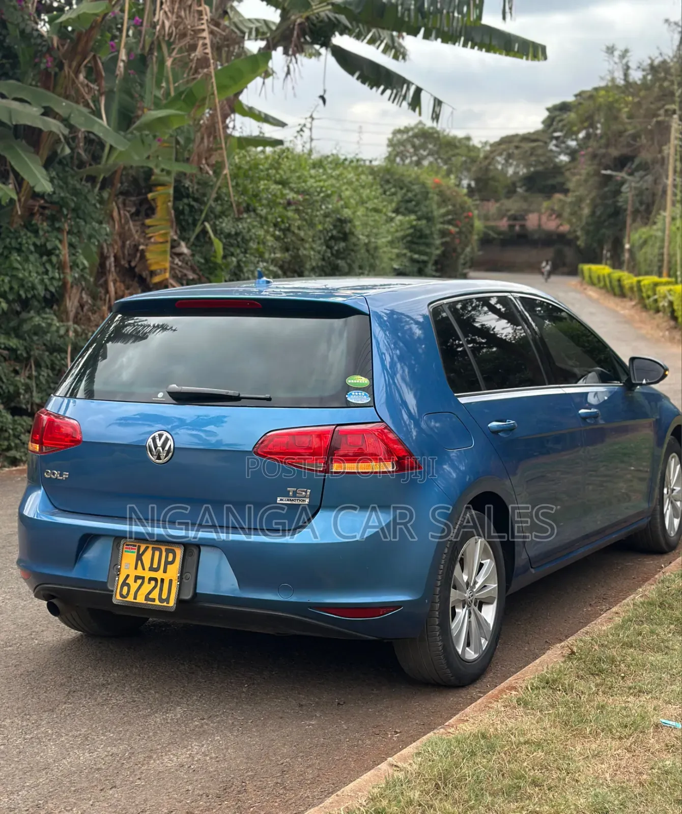 Volkswagen Golf 2016 Blue