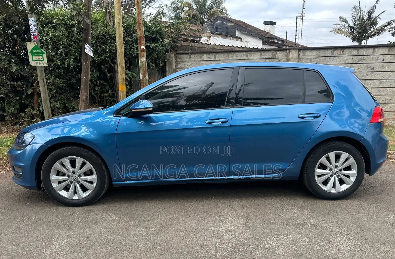 Volkswagen Golf 2016 Blue