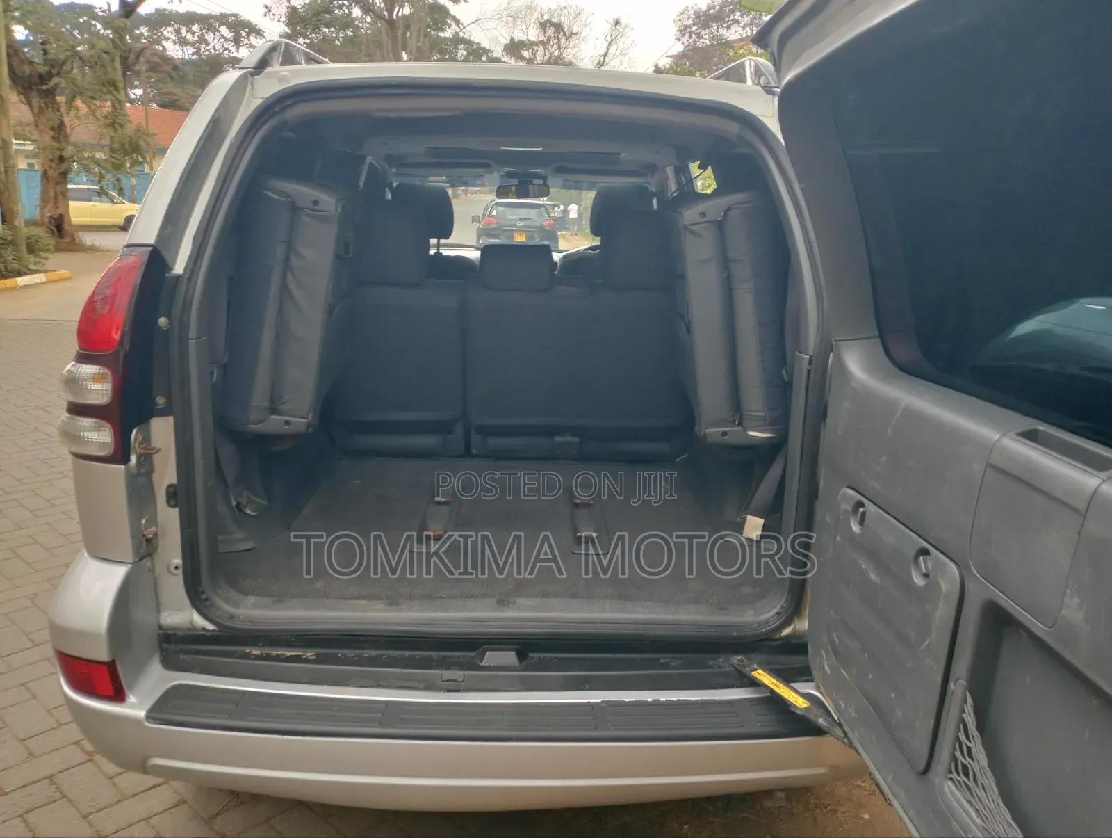 Toyota Land Cruiser Prado 2005 Silver