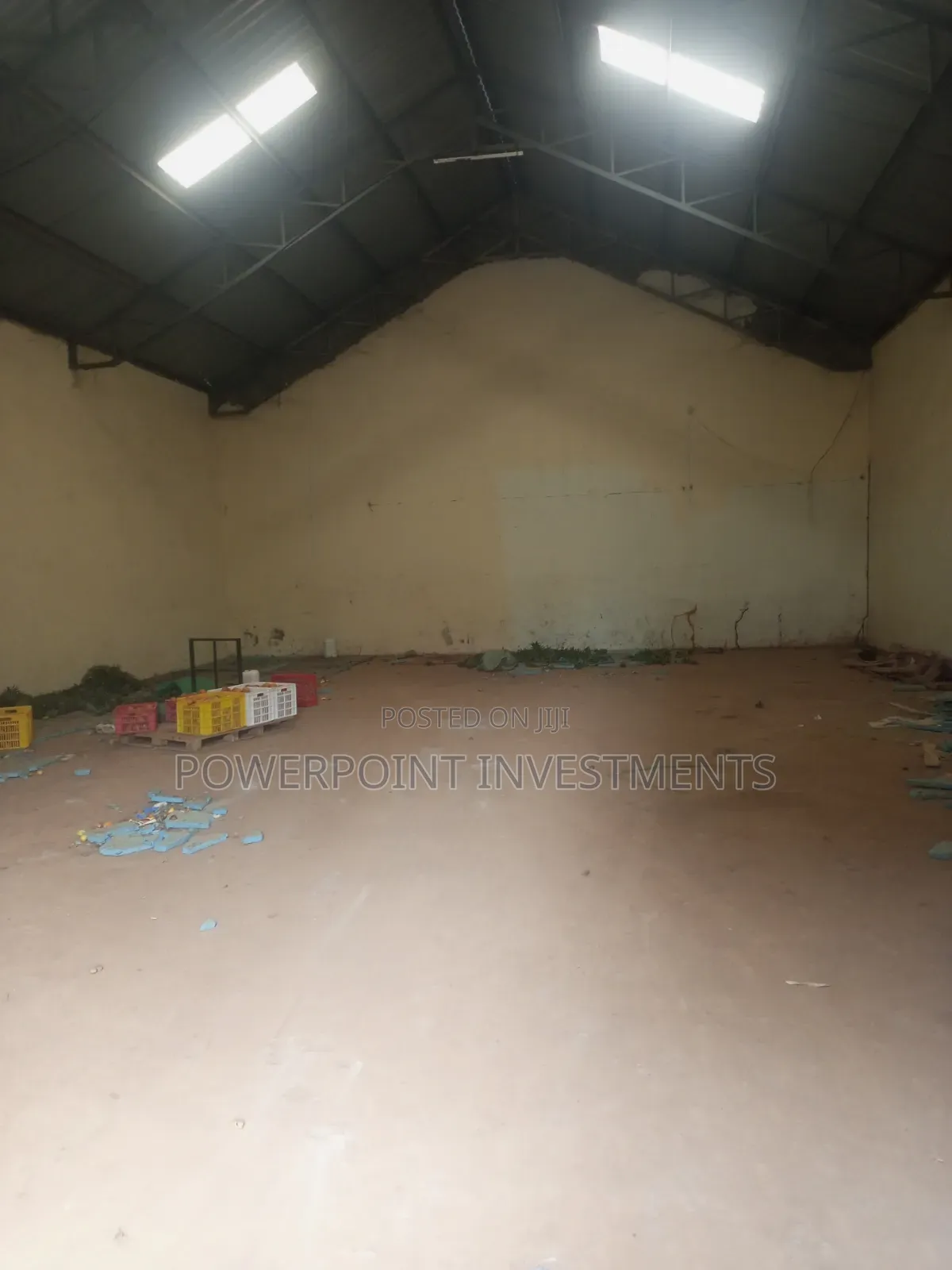 2500 Sf Godown . Near Two Rivers Mall Northern Bypass - Ruaka