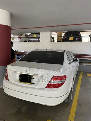 Mercedes-Benz C200 2010 White