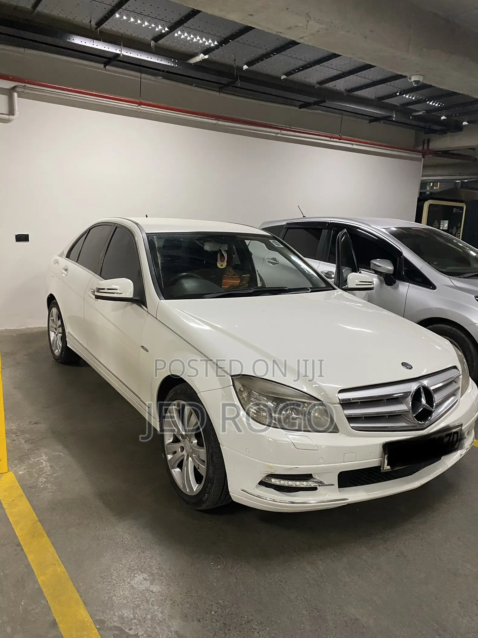 Mercedes-Benz C200 2010 White
