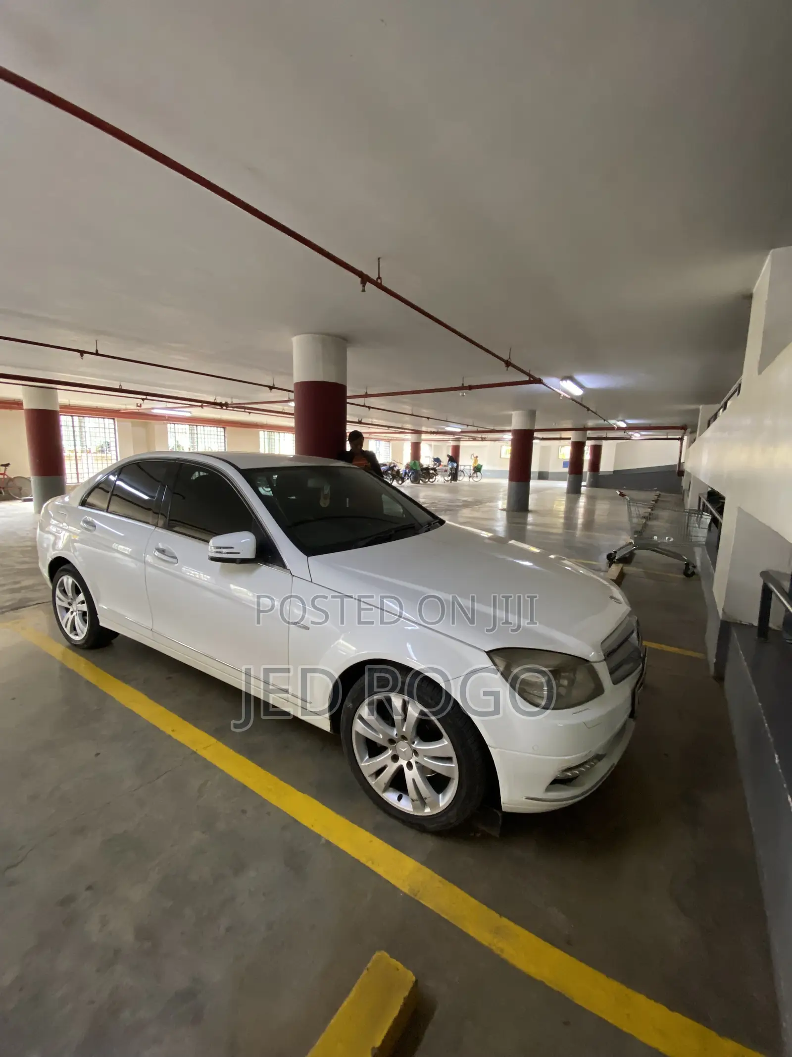Mercedes-Benz C200 2010 White