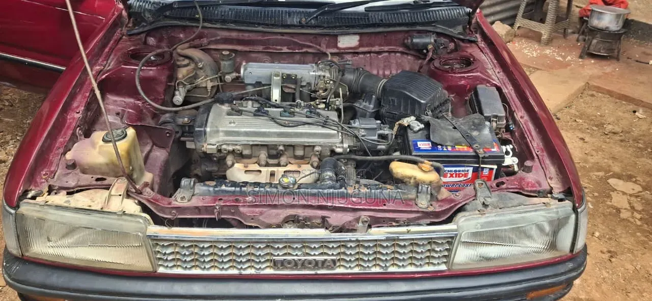 Toyota Corolla Sedan 1990 Brown