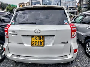Toyota RAV4 2015 White