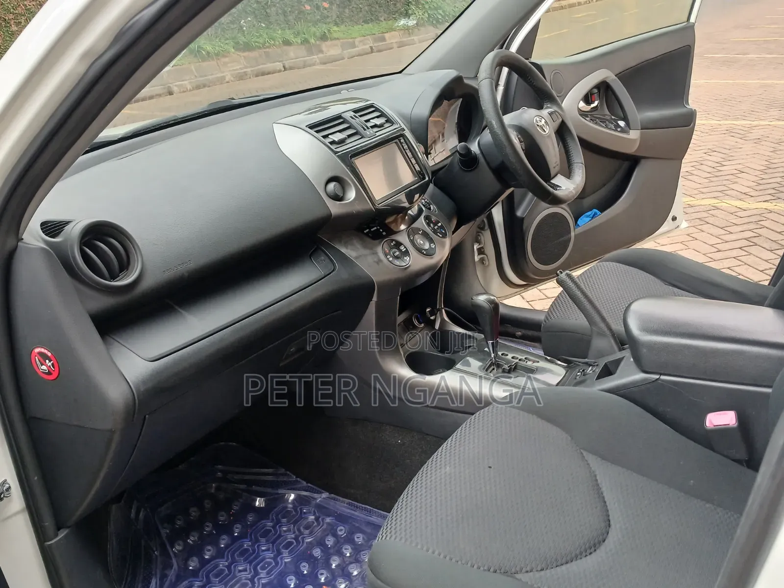 Toyota RAV4 2015 White