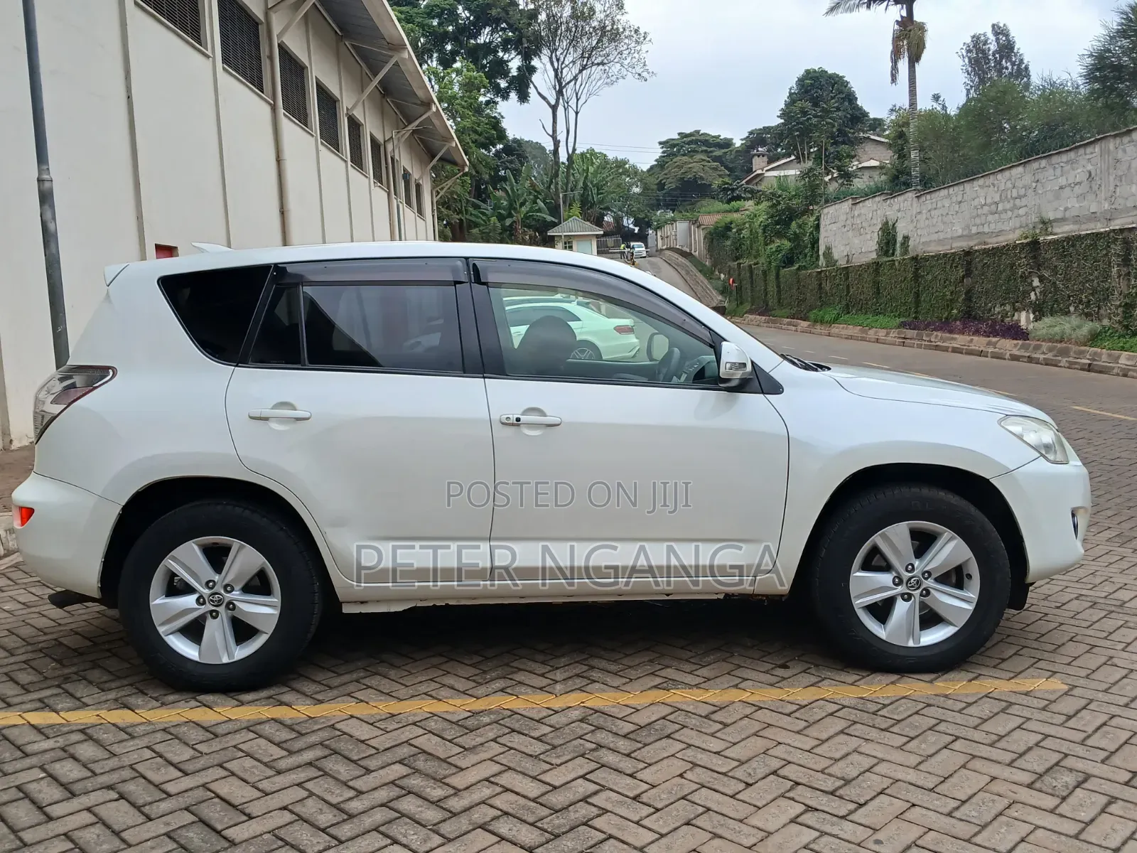Toyota RAV4 2015 White