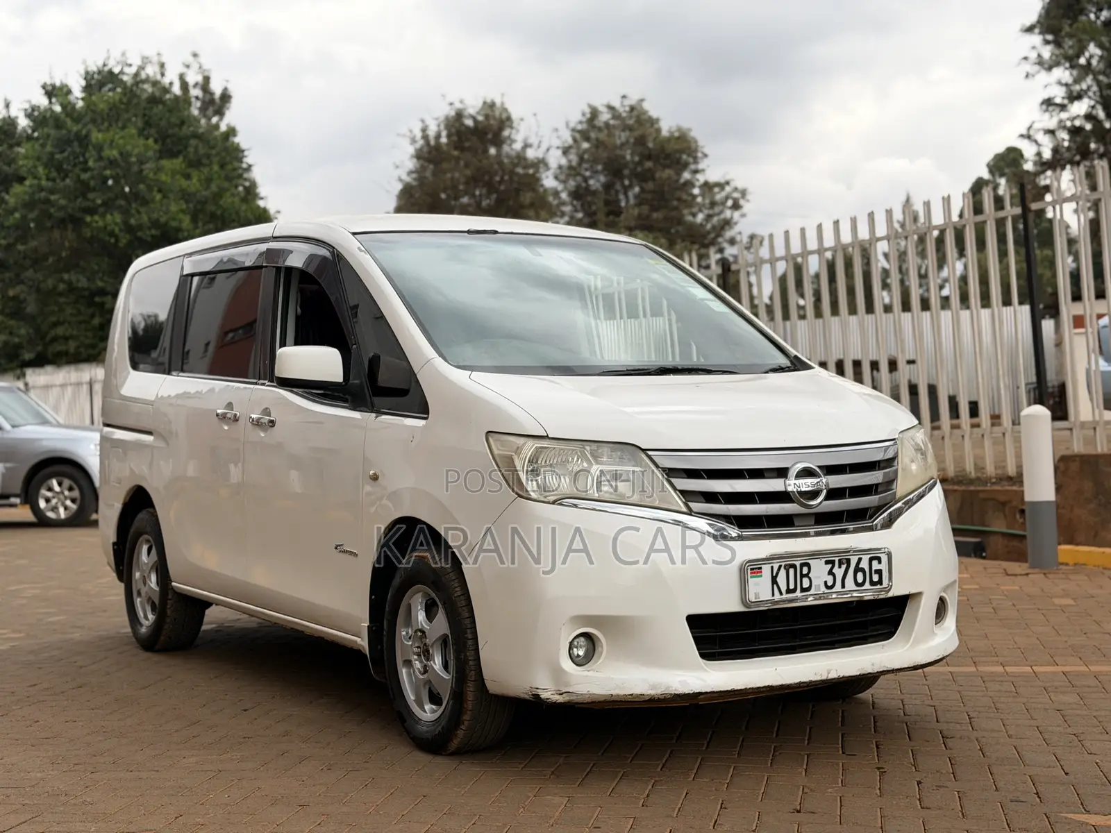 Nissan Serena 2013 White