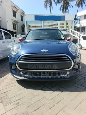 Mini Cooper 2019 Blue