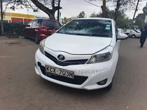 Toyota Vitz 2013 White