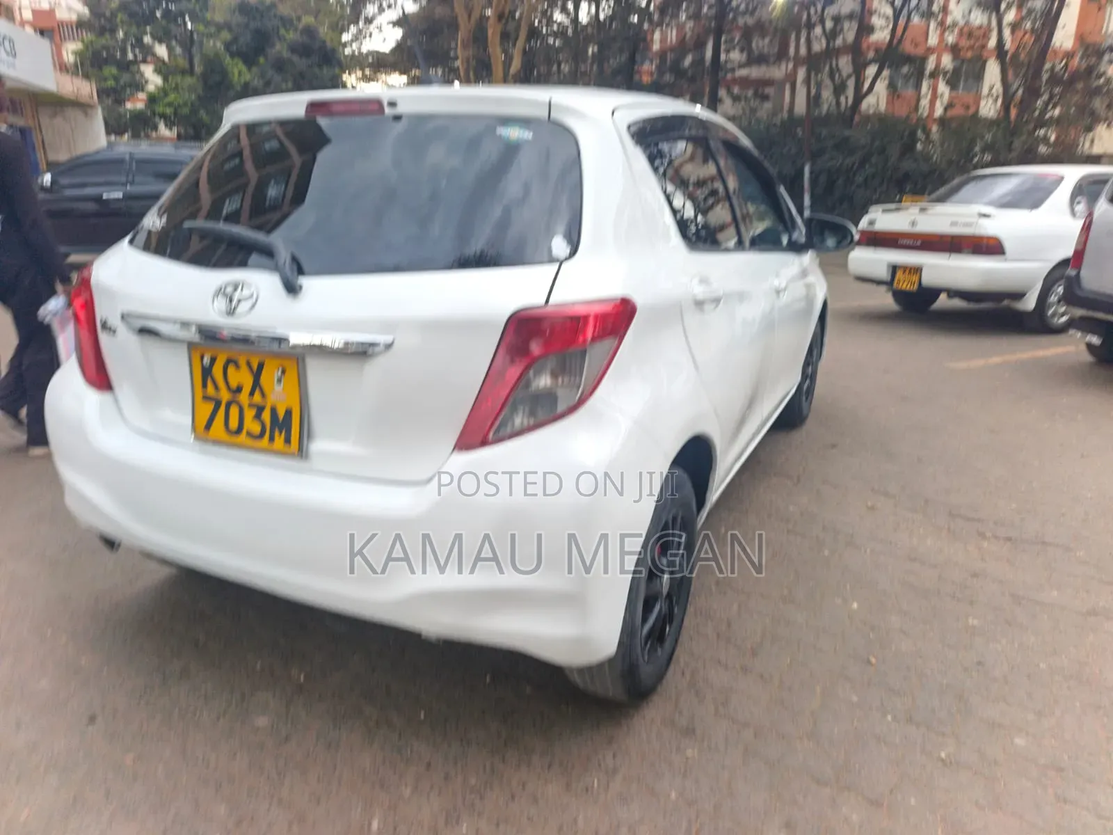 Toyota Vitz 2013 White
