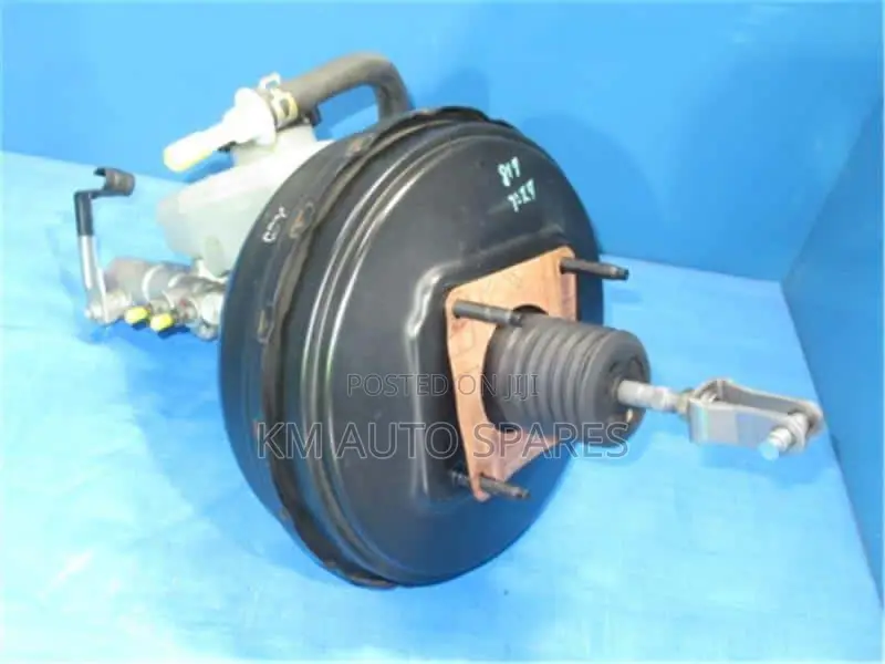 Toyota Shark 5L Brake Boosters/Master Cylinder.