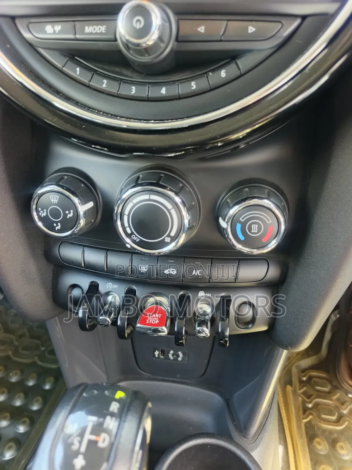 Mini Cooper 2019 Blue