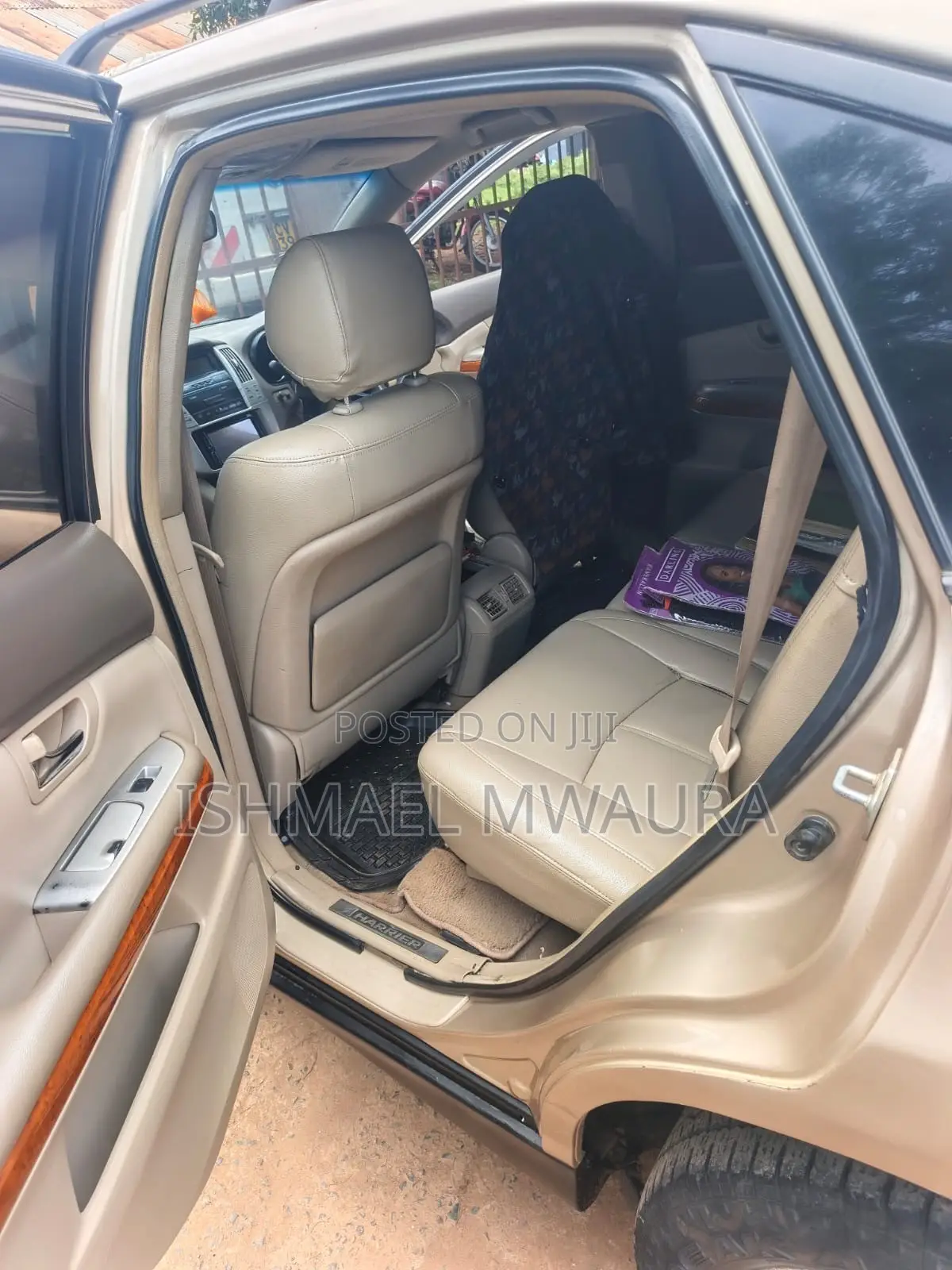 Toyota Harrier 240G 2012 Gold
