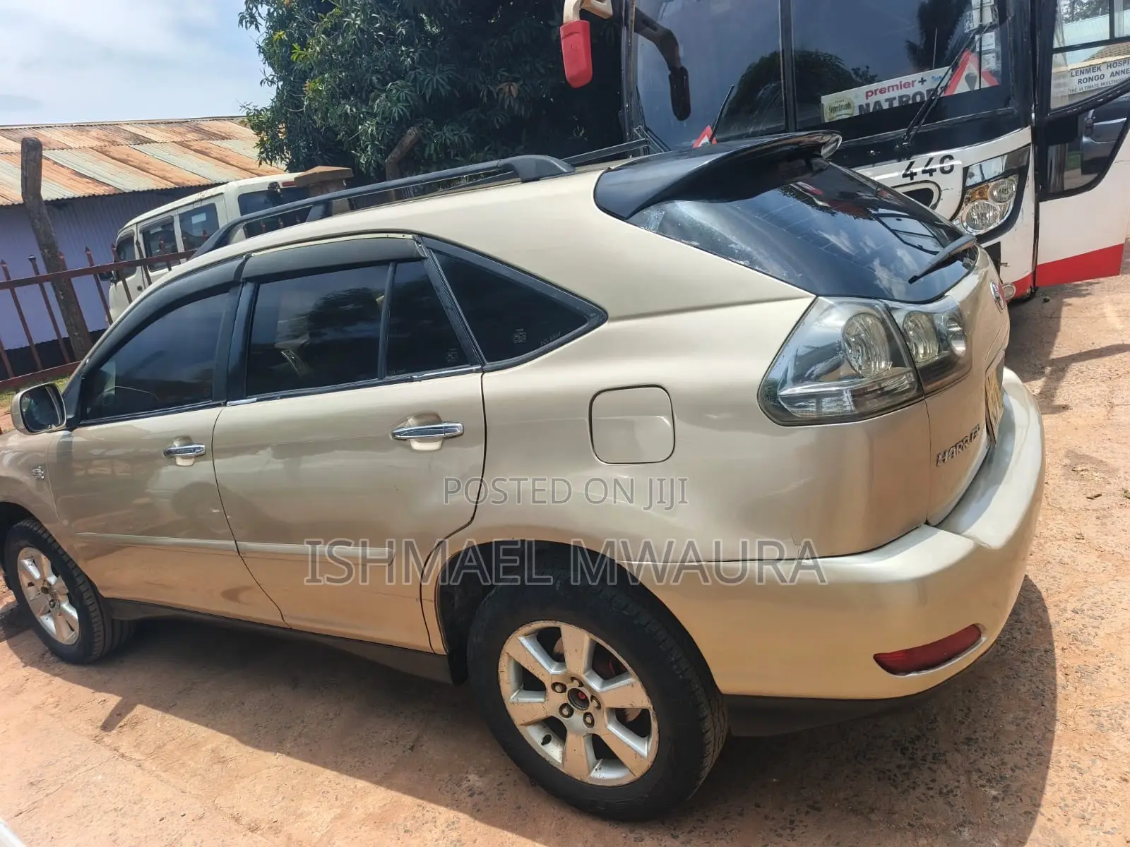 Toyota Harrier 240G 2012 Gold
