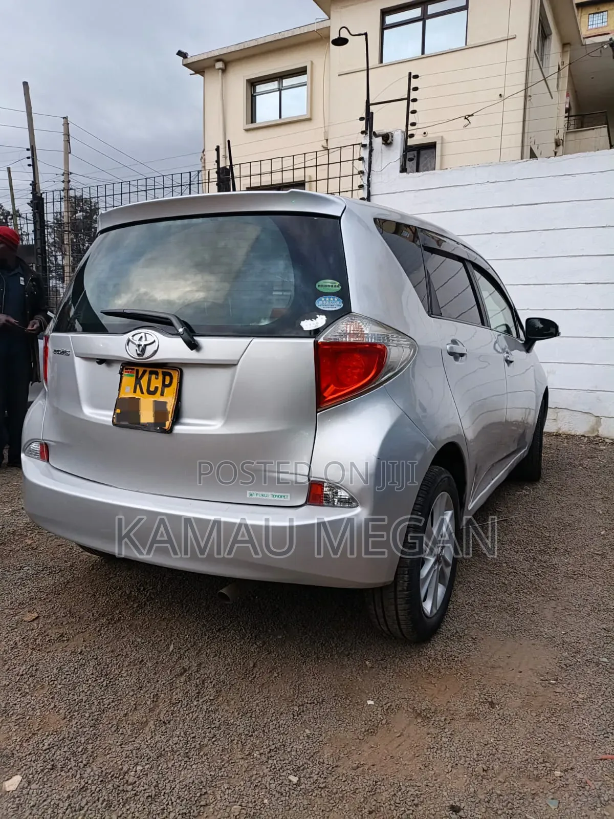 Toyota Ractis 2011 Gray