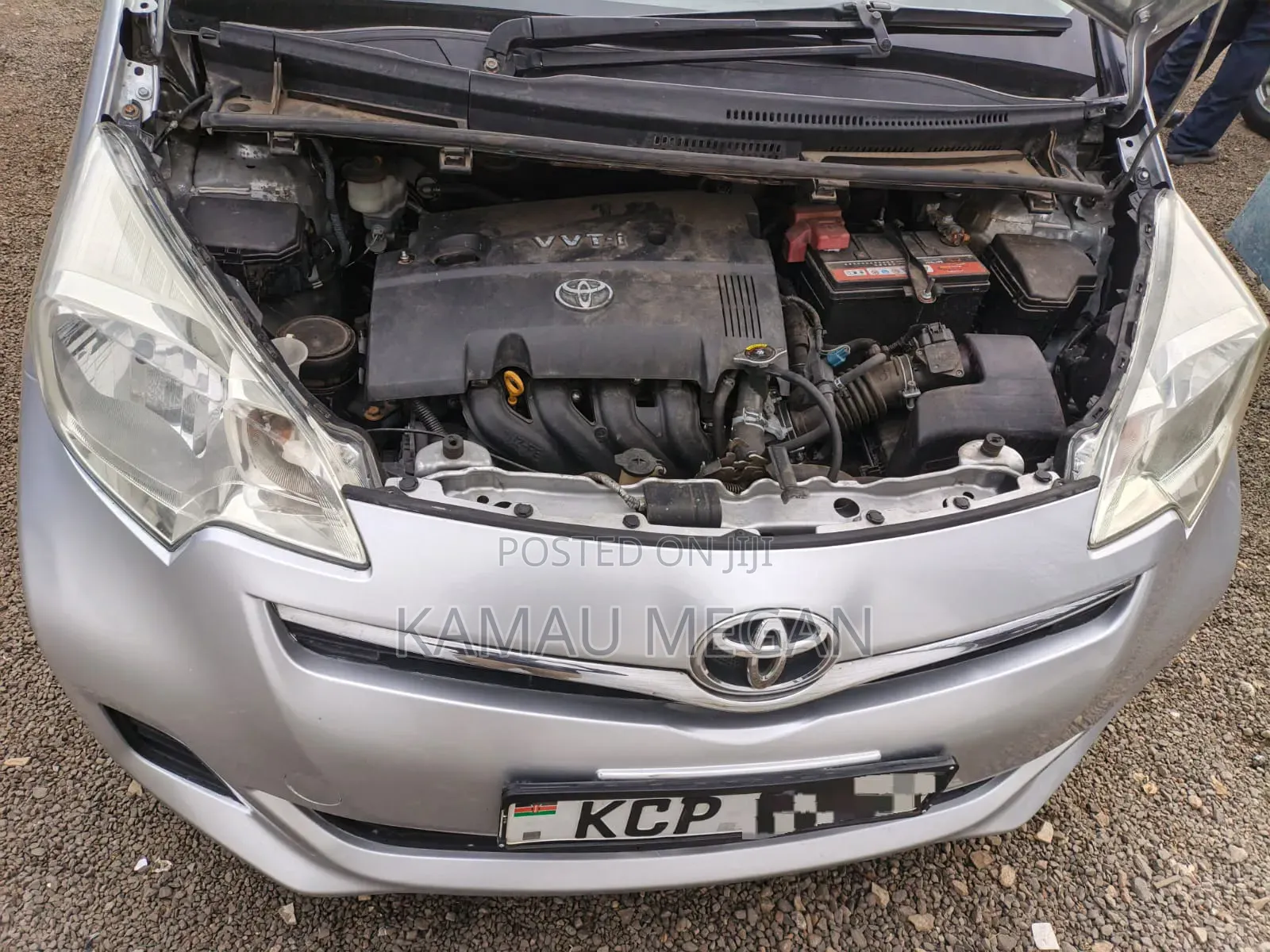 Toyota Ractis 2011 Gray