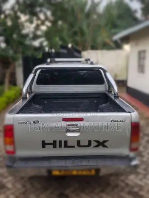 This Hilux Vigo Just Got a Chrome Roll Bar Upgrade From Us!