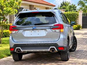 Subaru Forester 2021 Silver
