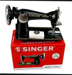 Singer Sewing Machine Head. Model 15 Class Black
