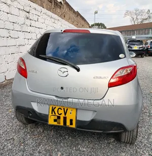 Mazda Demio 2012 Silver
