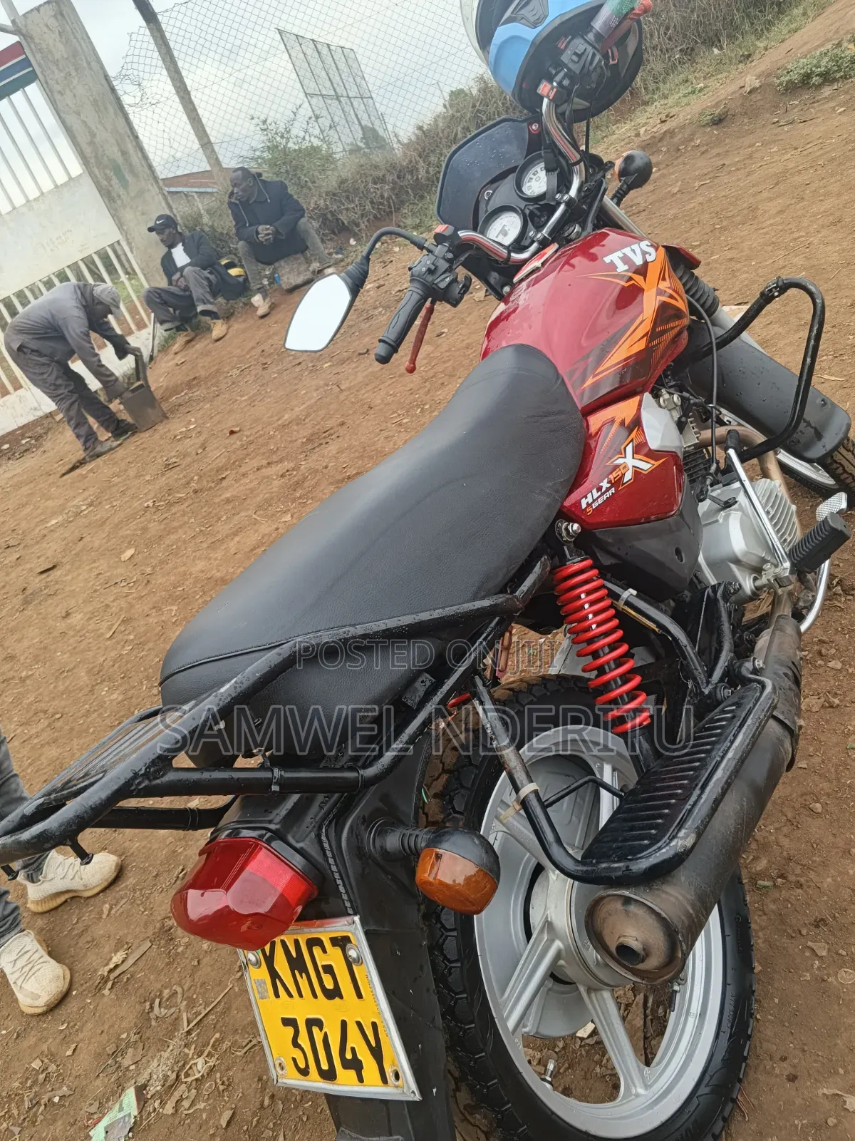 TVS HLX Plus ES 2026 Red