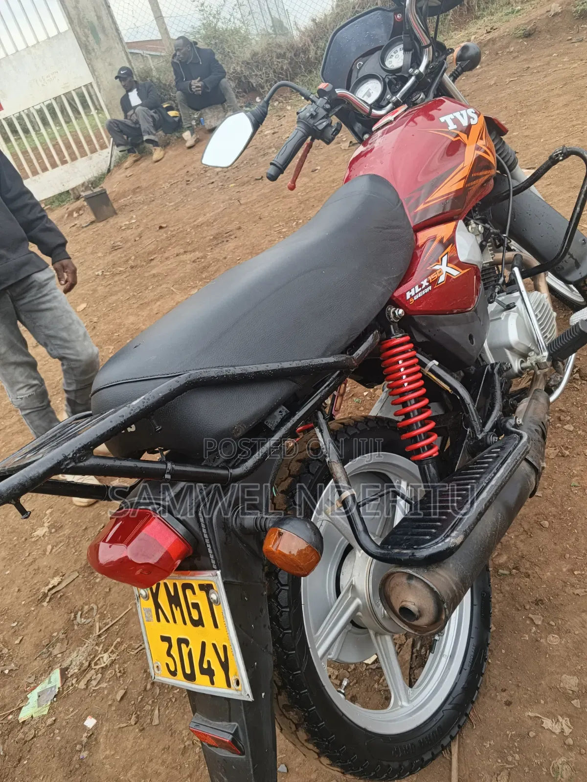 TVS HLX Plus ES 2026 Red