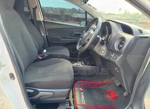 Toyota Vitz 2017 White