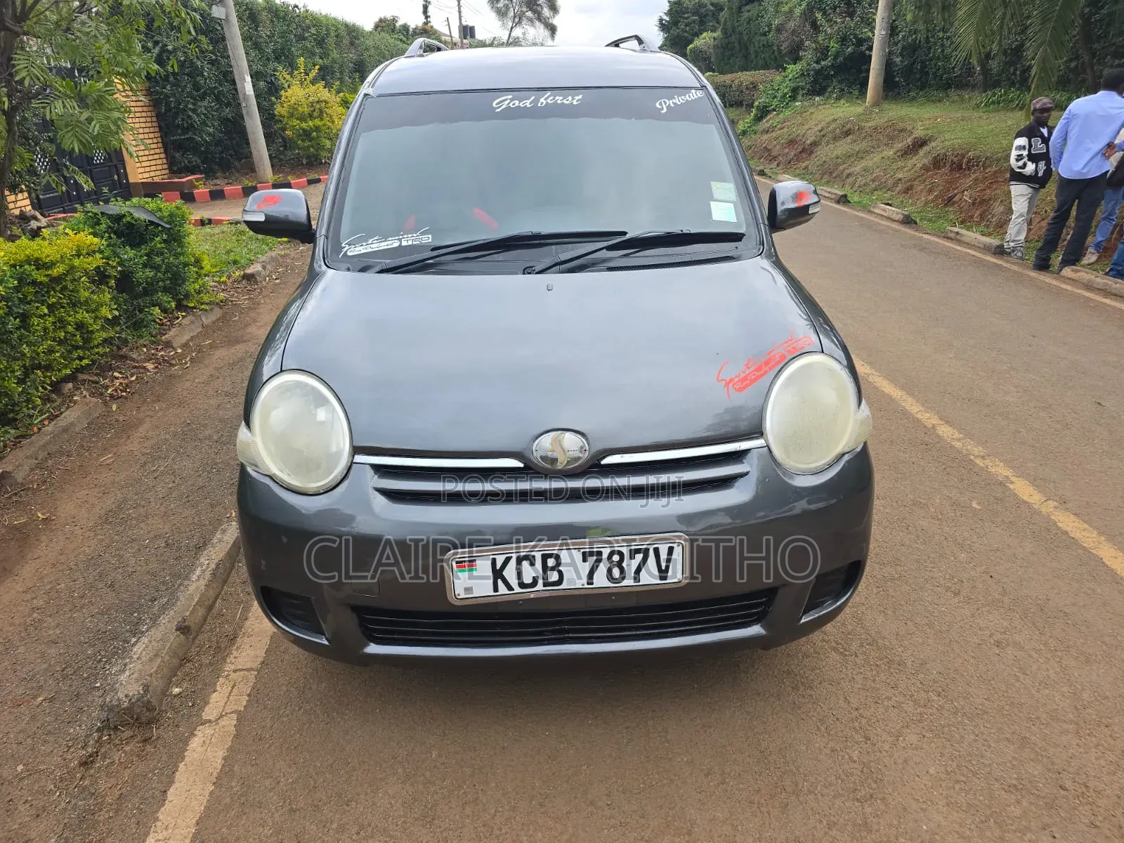Toyota Sienta 1.5 FWD 2009 Gray