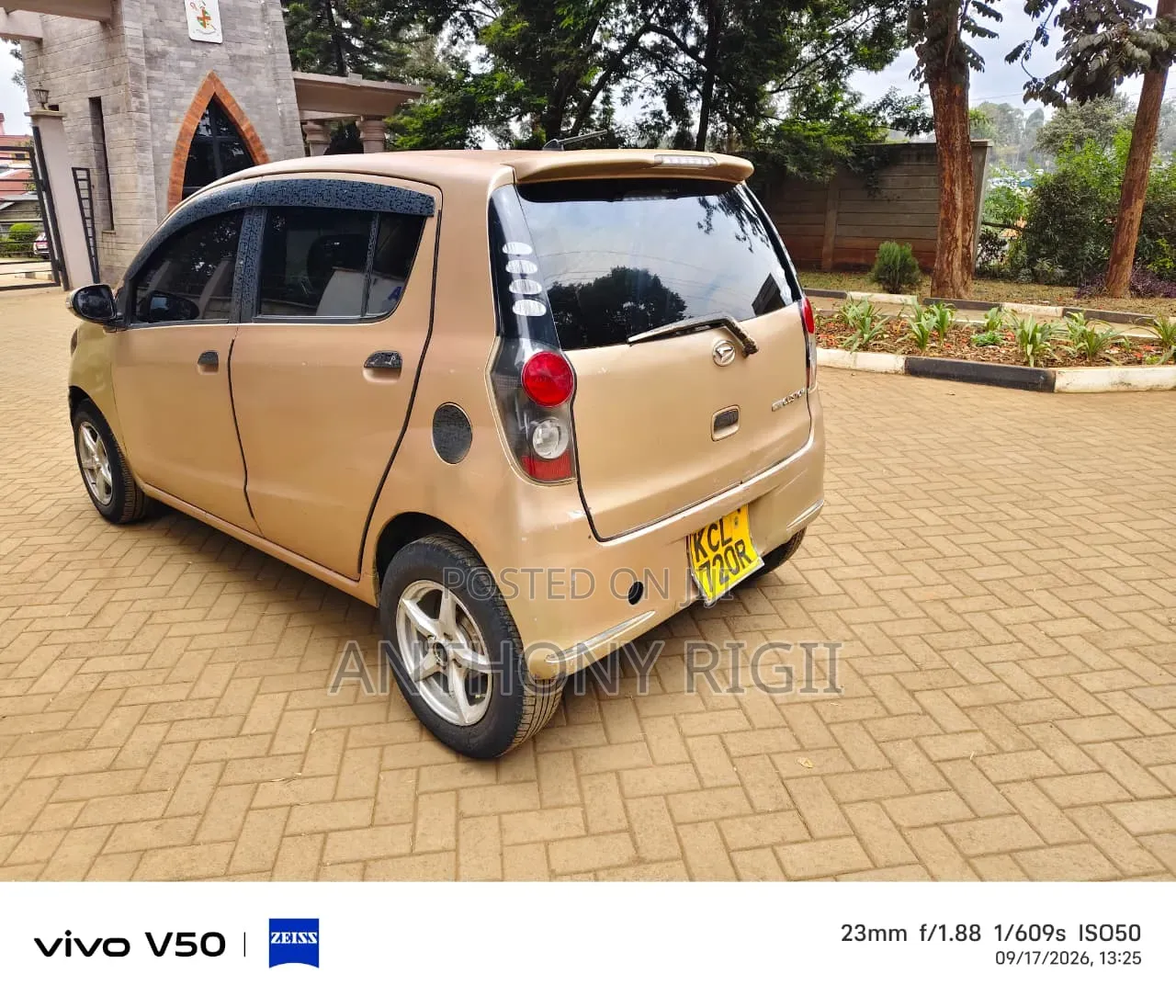 Daihatsu Mira 2011 Gold