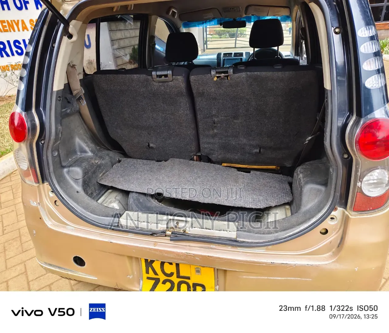 Daihatsu Mira 2011 Gold