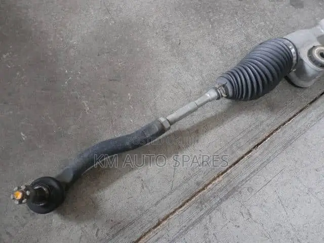 Toyota Belta Steering Rack.
