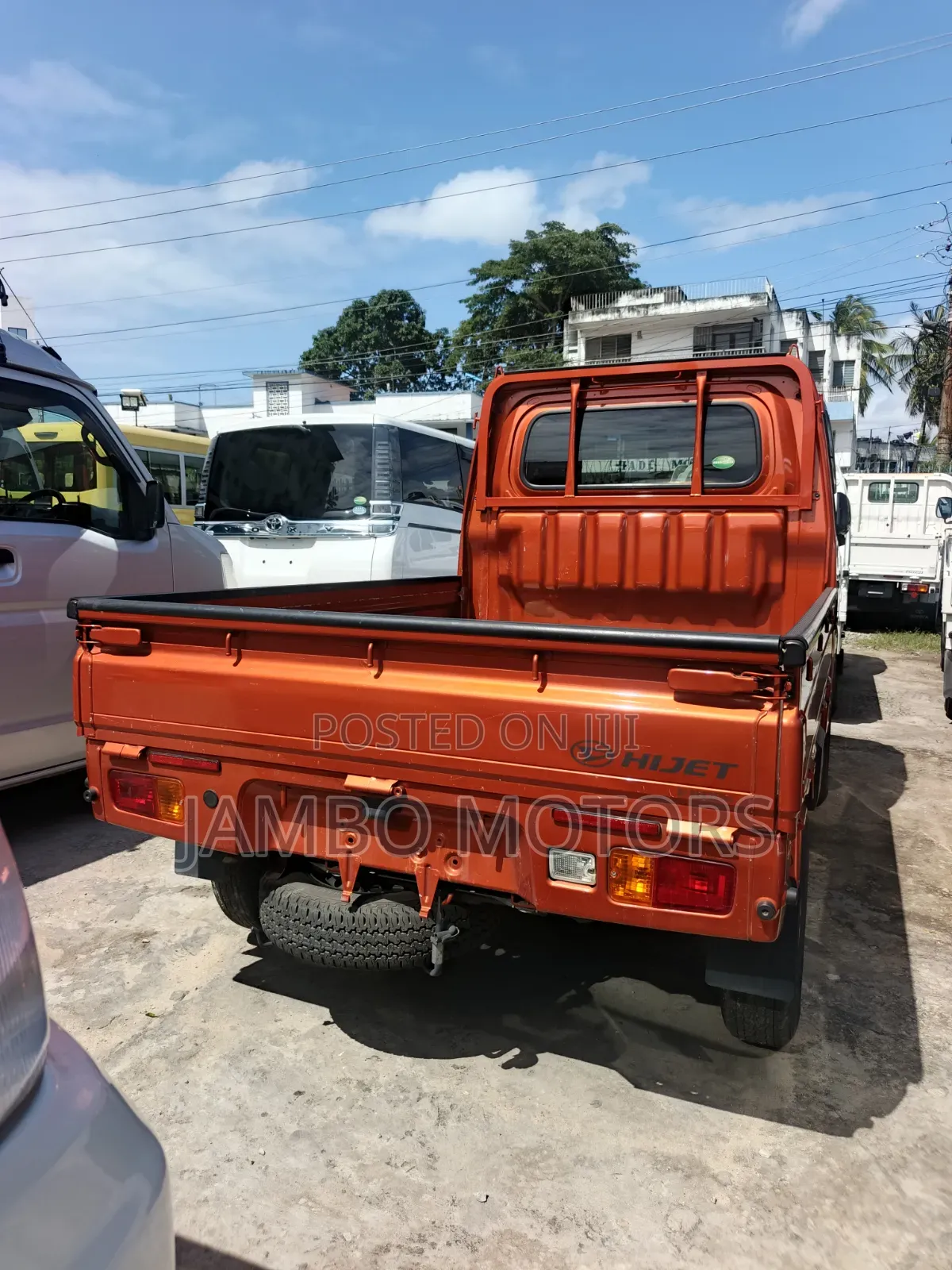 Daihatsu Hijet 2020 Orange