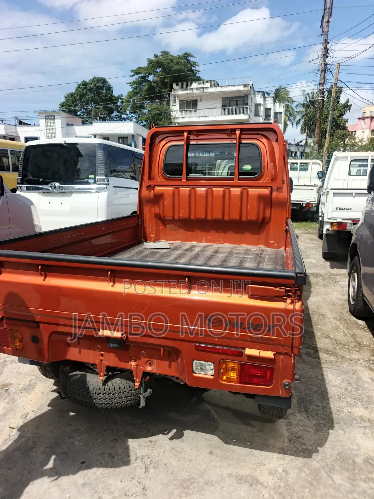Daihatsu Hijet 2020 Orange