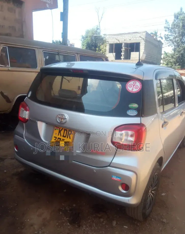 Toyota Passo 2017 Silver