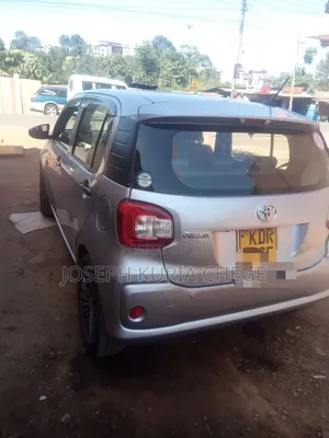 Toyota Passo 2017 Silver