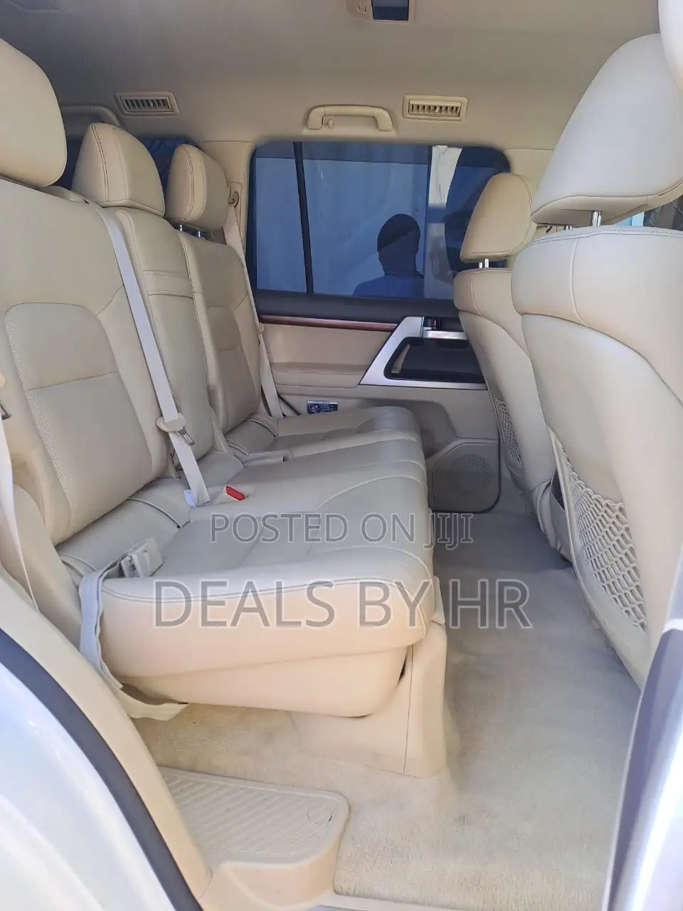 Toyota Land Cruiser 4.6 V8 AX G Selection 2017 White