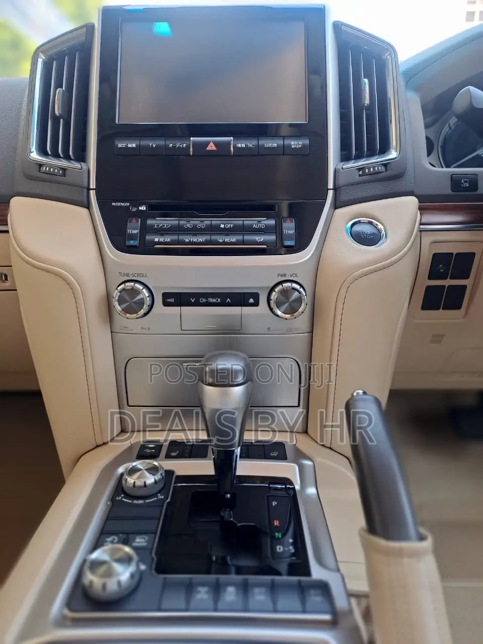 Toyota Land Cruiser 4.6 V8 AX G Selection 2017 White