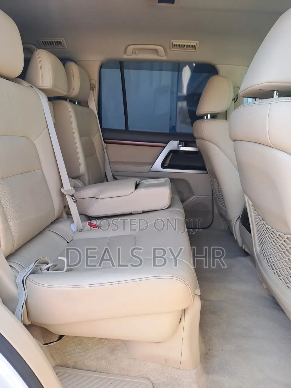 Toyota Land Cruiser 4.6 V8 AX G Selection 2017 White